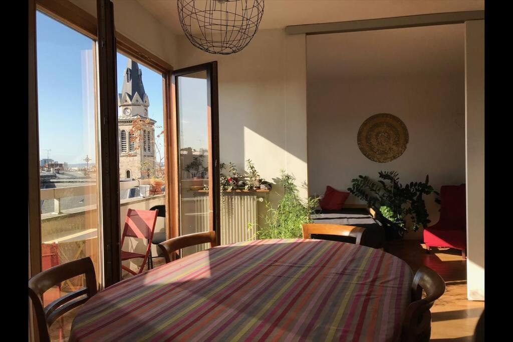 Le Charme De Montmartre A Ciel Ouvert Paris Eksteriør bilde